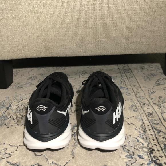 Hoka Clifton 9 Black Running Shoes - Picture 5 of 8